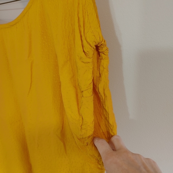 Hand Made Top - Picture 3 of 5